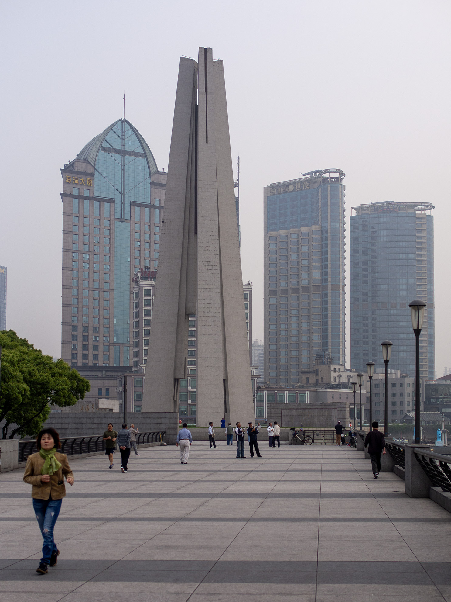 인민영웅기념탑 人民英雄纪念塔